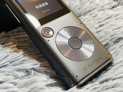 讯飞SR302录音笔深度使用测评 AI加持下的效率革命